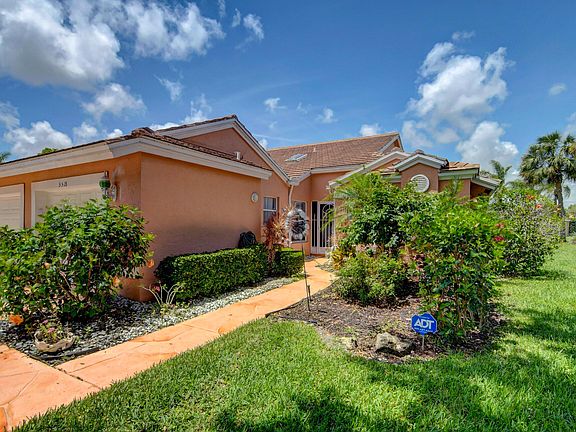 2nd image of 5518 Royal Lake Cir
