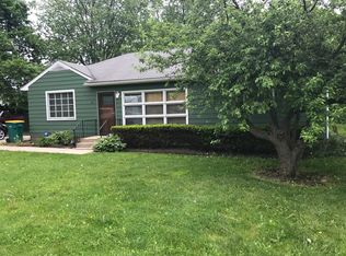 15548 W Stearns School Rd, Gurnee, IL 60031