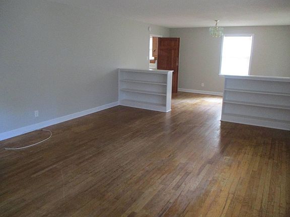 5th image of 1148 Ebinport Rd