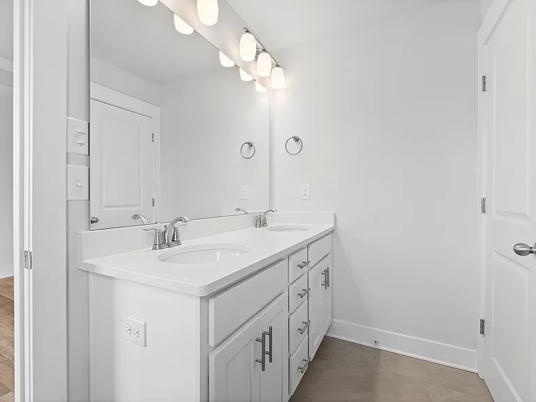 628 Amalfi Dr — Photo 14