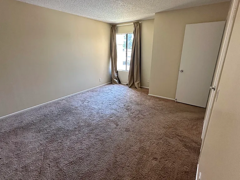 18724 Mandan St #1212 — Photo 13