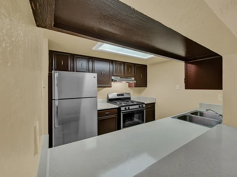 Vista Ventana Apartments — Photo 32
