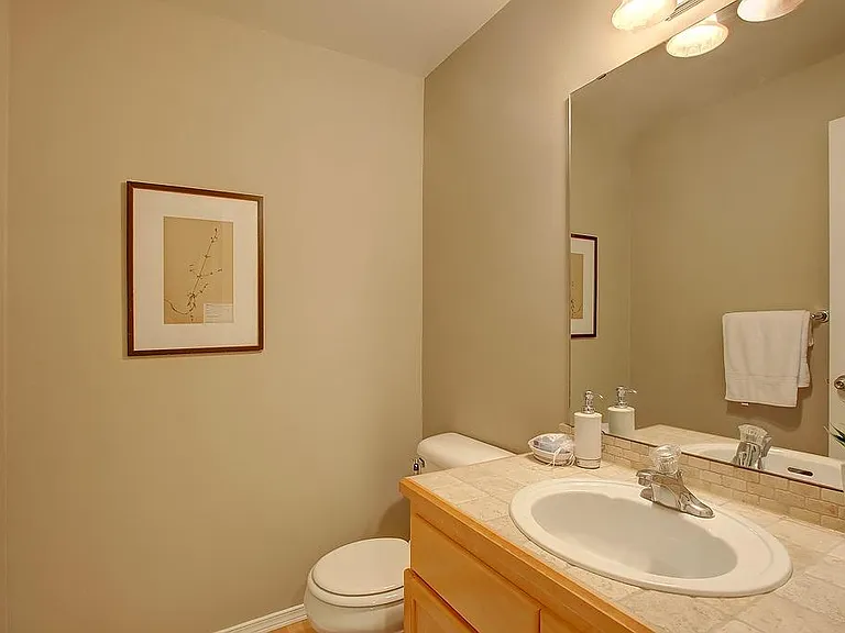 9501 Roosevelt Way NE #C — Photo 19