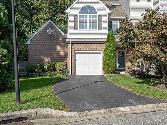 2nd image of 113 Vineyards Ct