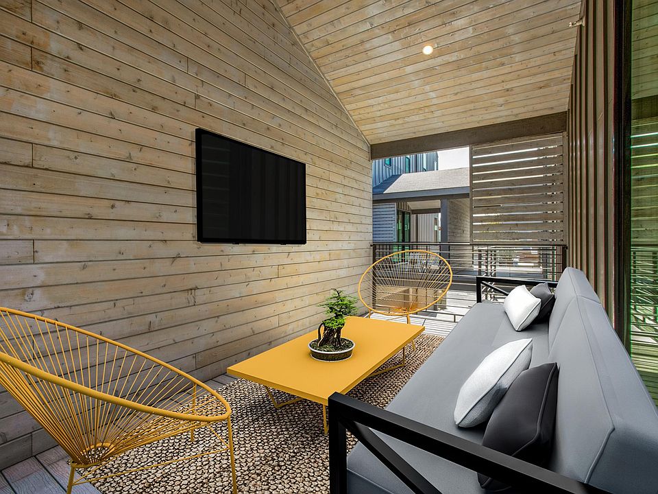 1st image of 2202 Moser Ave #206
