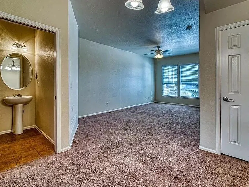 3452 Shrikes Tail Hts