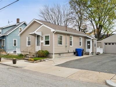 113 Oakland Ave, Pawtucket, RI, 02861