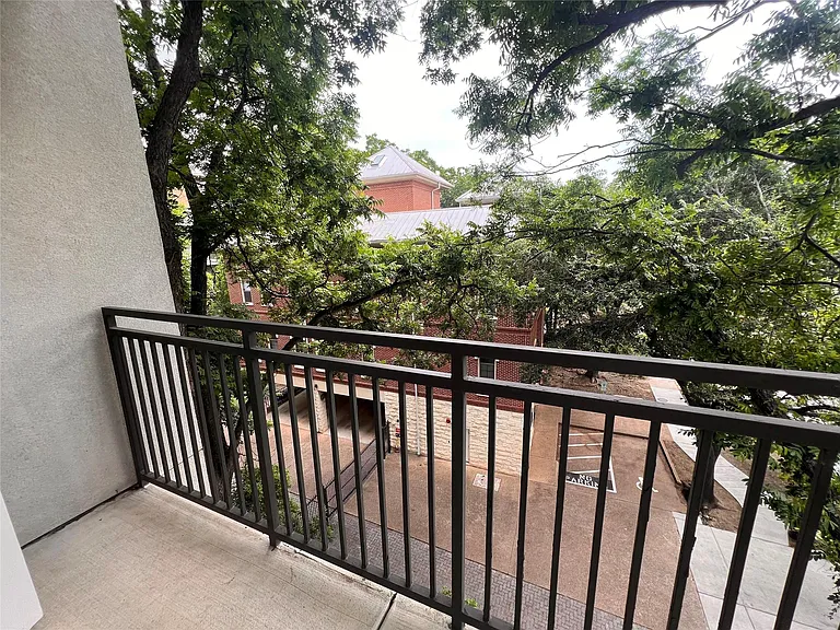 1900 Barton Springs Rd #4041 — Photo 4
