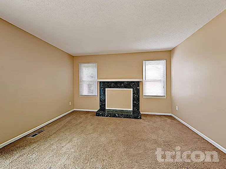 6311 Coach Hill Ln — Photo 5