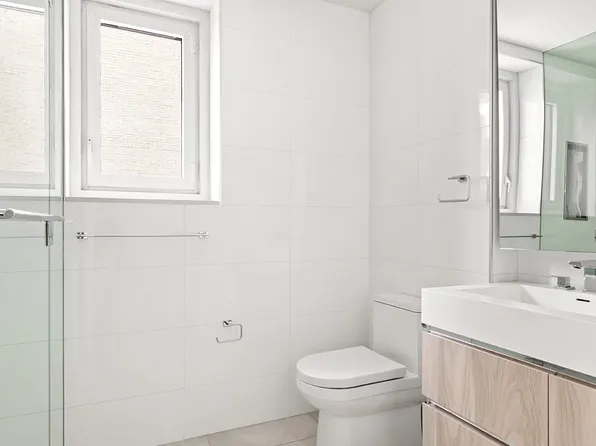 555 West 43rd Street image 12 of 15