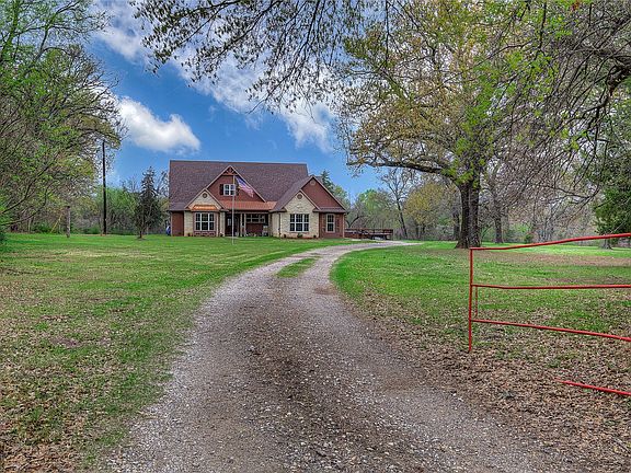 2nd image of 811 Rs County Rd