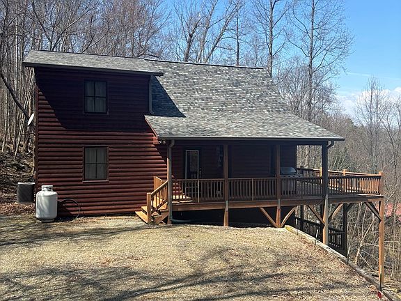 2nd image of 380 Buck Ridge Dr