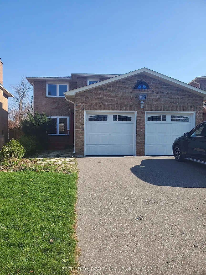 104 Houseman Cres photo 1