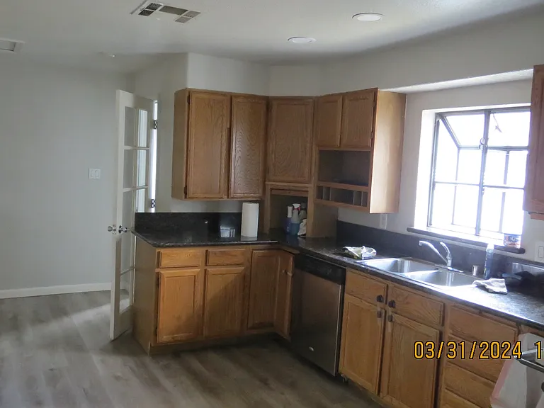 168 Nevada Ave #1 — Photo 6