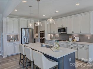 124 Winterberry St, Mooresville, NC 28117