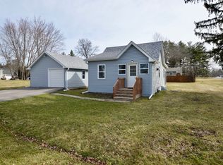 4718 Ottawa Rd, Wonder Lake, IL 60097