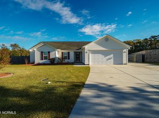 2804 Lathams Battery Dr, New Bern, NC 28562