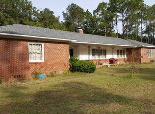 913 S Dogwood Dr, Nashville, GA 31639