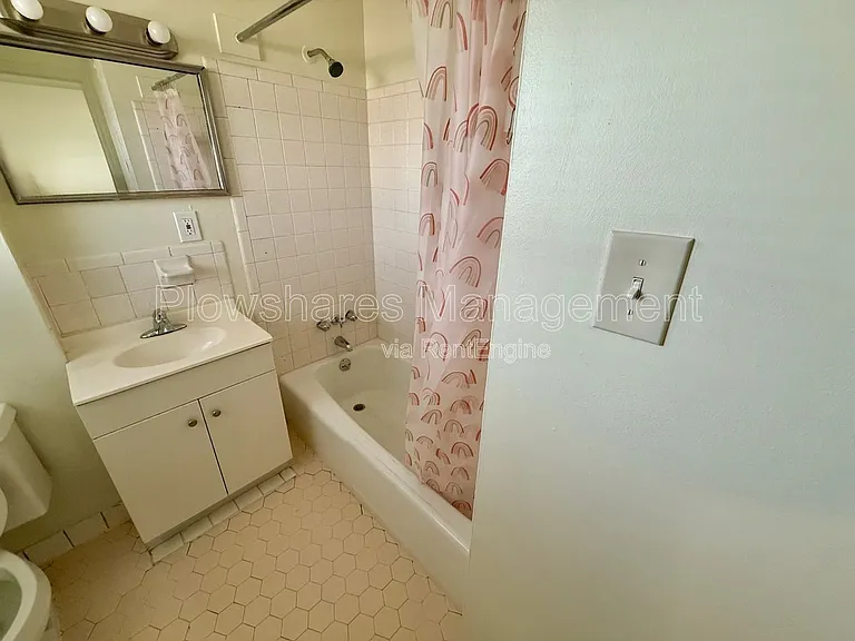 5504 Lodema Way #4 — Photo 4