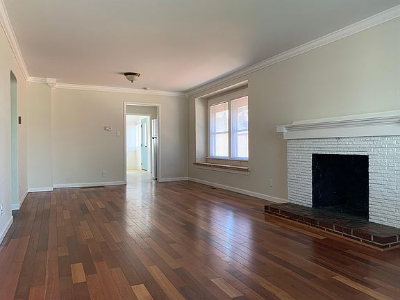 5th image of 1104 S Alder St