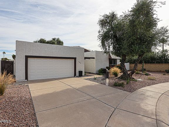 3rd image of 7721 E VALLEY VISTA Lane