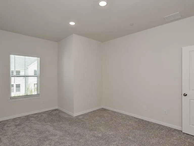 2805 Jacaranda Dr — Photo 12