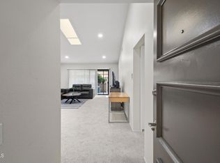 22218 Village 22, Camarillo, CA 93012