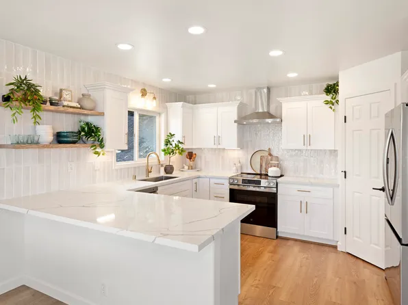 75-6097 Kipehi Pl, Kailua Kona, HI 96740