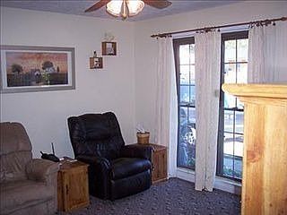 2nd image of 262 Oxford Dr