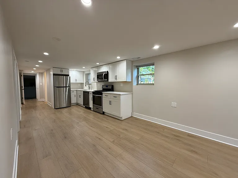 5200 W Winona St #G — Photo 6
