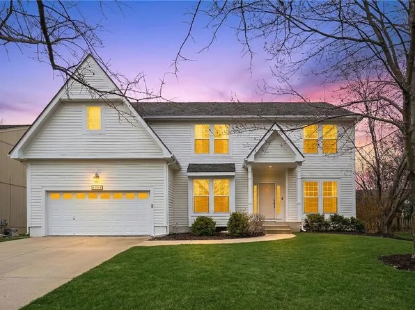 5117 W 158th St, Overland Park, KS 66224