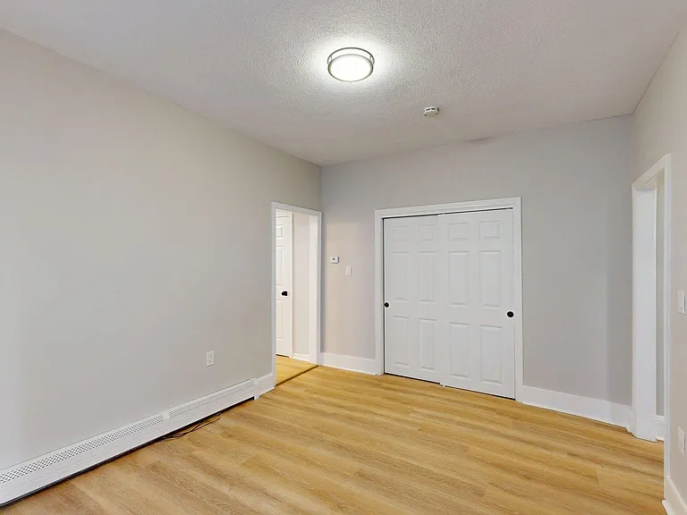 165 Hichborn St #5 — Photo 9
