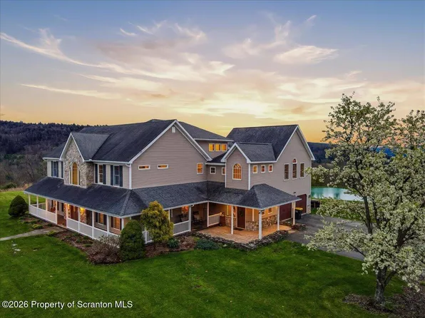 18 Bush Hill Rd, Great Bend, PA 18821