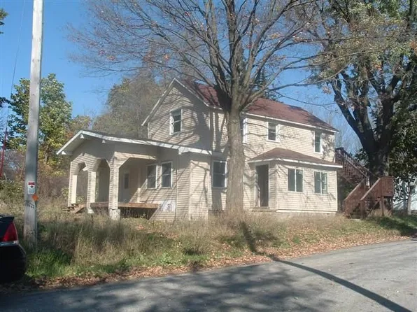 4056 Commercial St, Stitzer, WI 53825