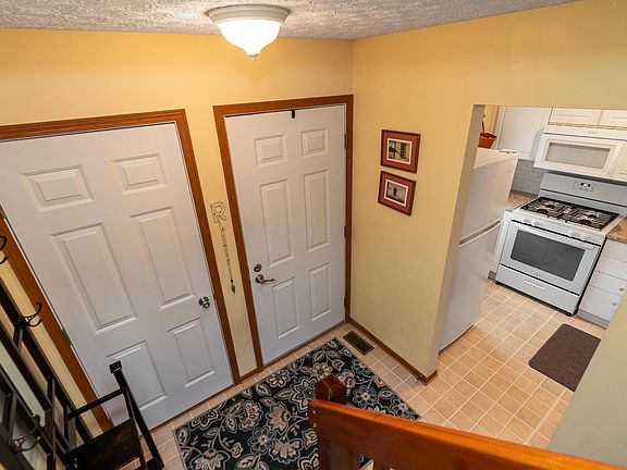 4th image of 7360 Donovan Dr