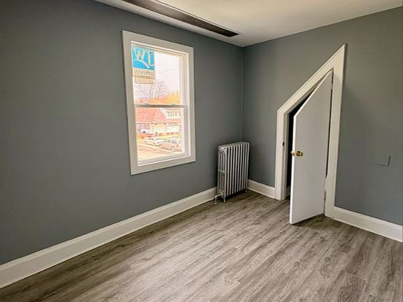 5th image of 2939 N 13th St #2939A