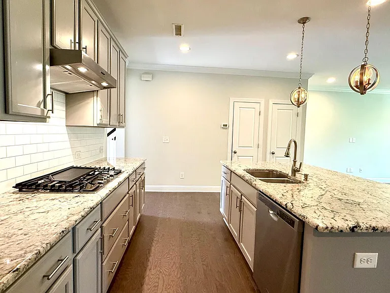 1037 Lakebrink Dr — Photo 13