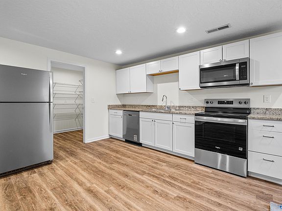 3rd image of 321 Keysburg Rd