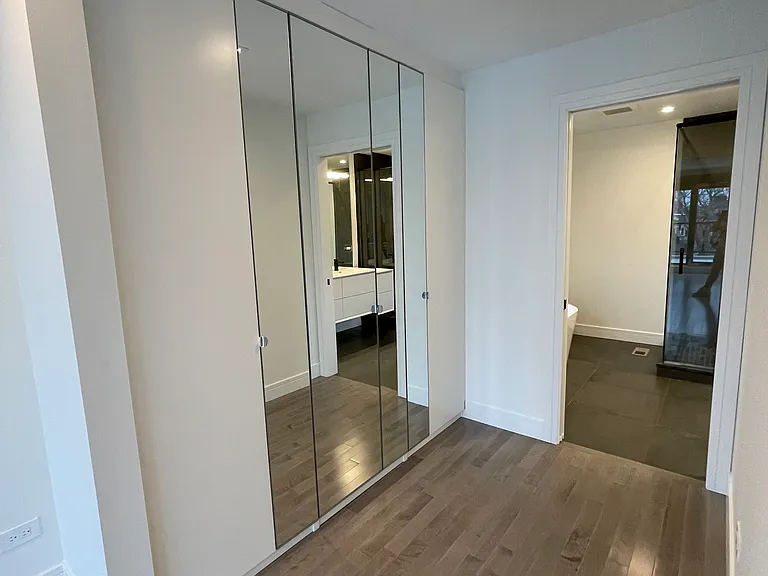 719 N Elizabeth St #3N — Photo 16