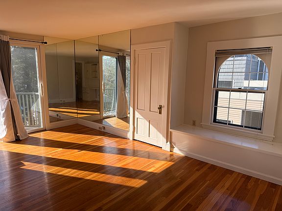 3rd image of 12 Chauncy St APT 5