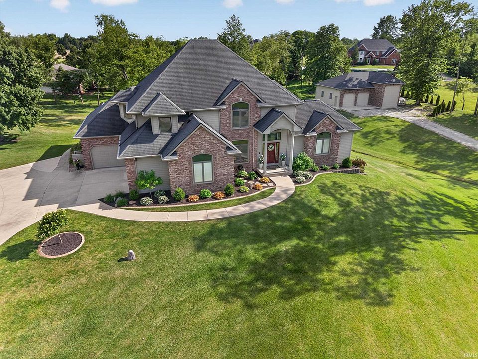 1st image of 2131 W Lantern Ln
