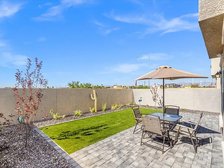619 Peaceful Rock Ave — Photo 20