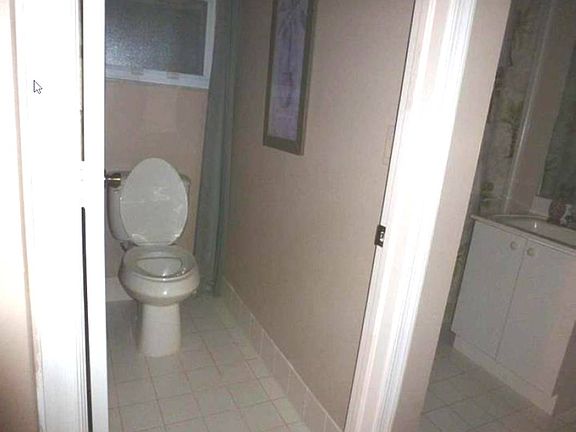 Private Master Toilet Area