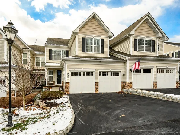 69 Beacon Hill Terrace #69, Bethel, CT 06801