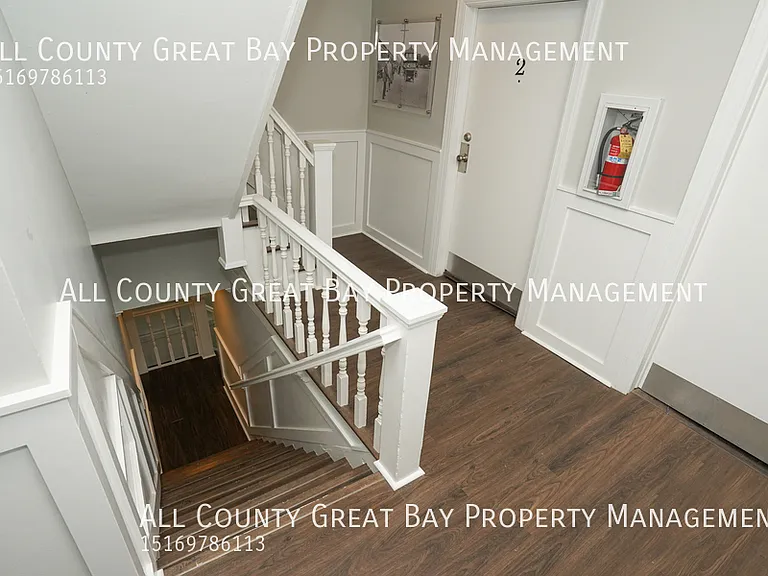8 Railroad Ave #4 — Photo 3