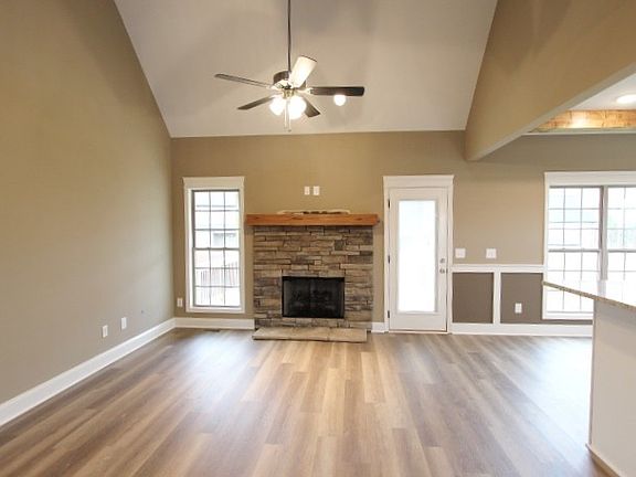 2nd image of 137 Sango Dr