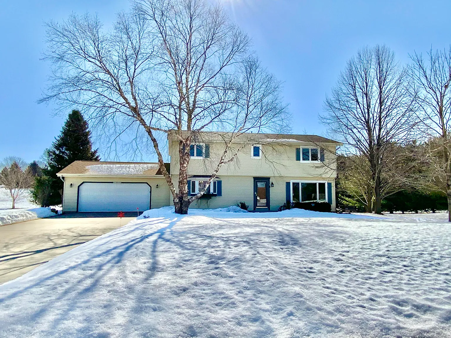 W319S3250 Squire Rd photo 1