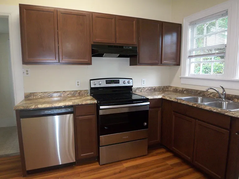 103 Rotary Ave — Photo 15