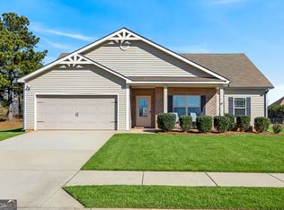 105 Garnet Ln, Griffin, GA 30224