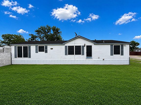 2nd image of 153 Prairie Lea Dr
